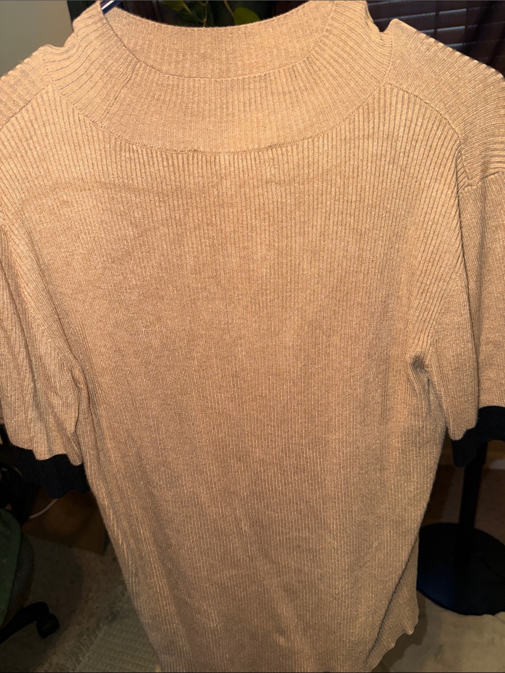 CeCe Ribbed Short Sleeve Mock Neck Top in Camel